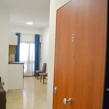 Hotel apartamentowy Kalispera Scalea